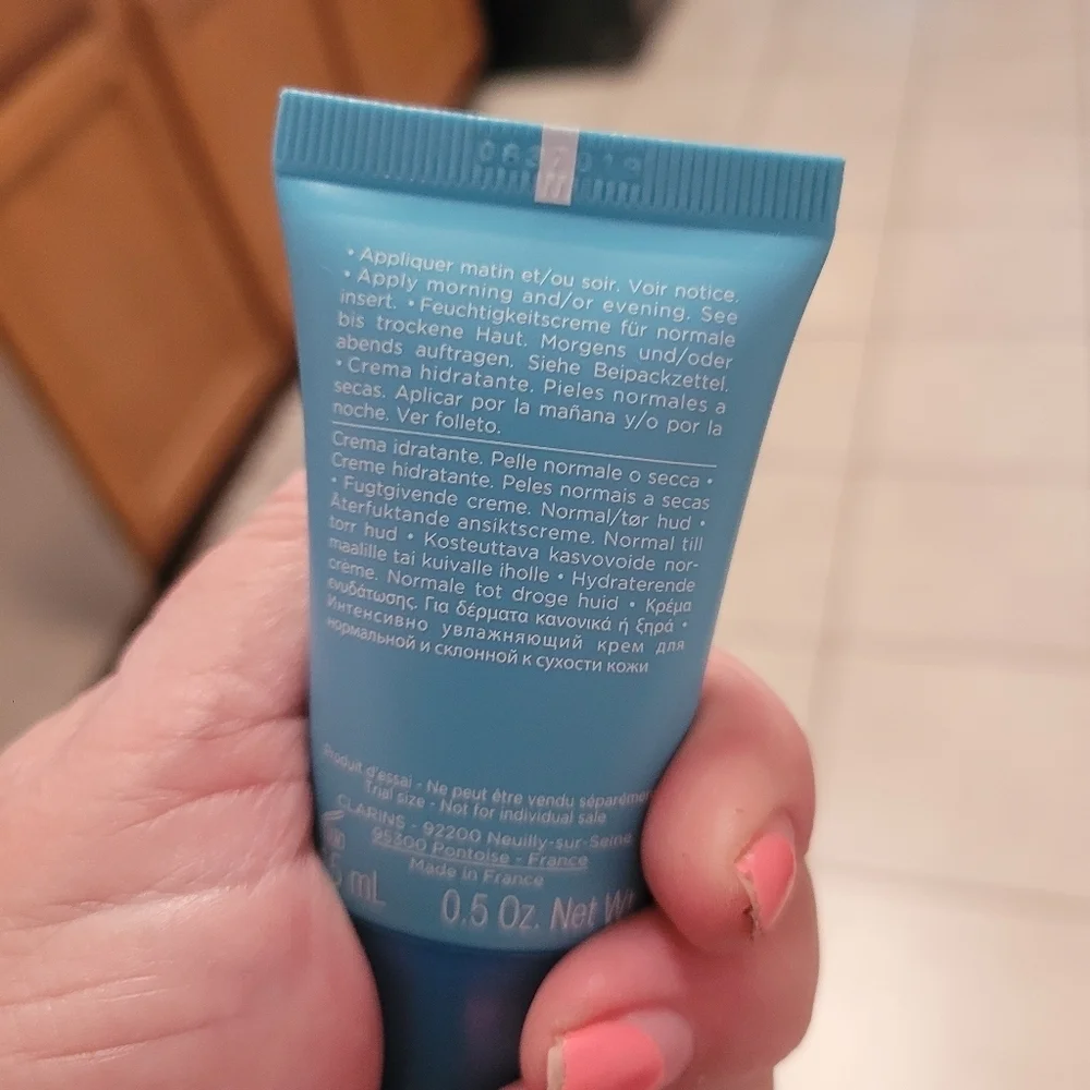 Clarins Hydra-Essentiel Crea Moisturizer Silky Cream x 4  2oz Total - Picture 2 of 2